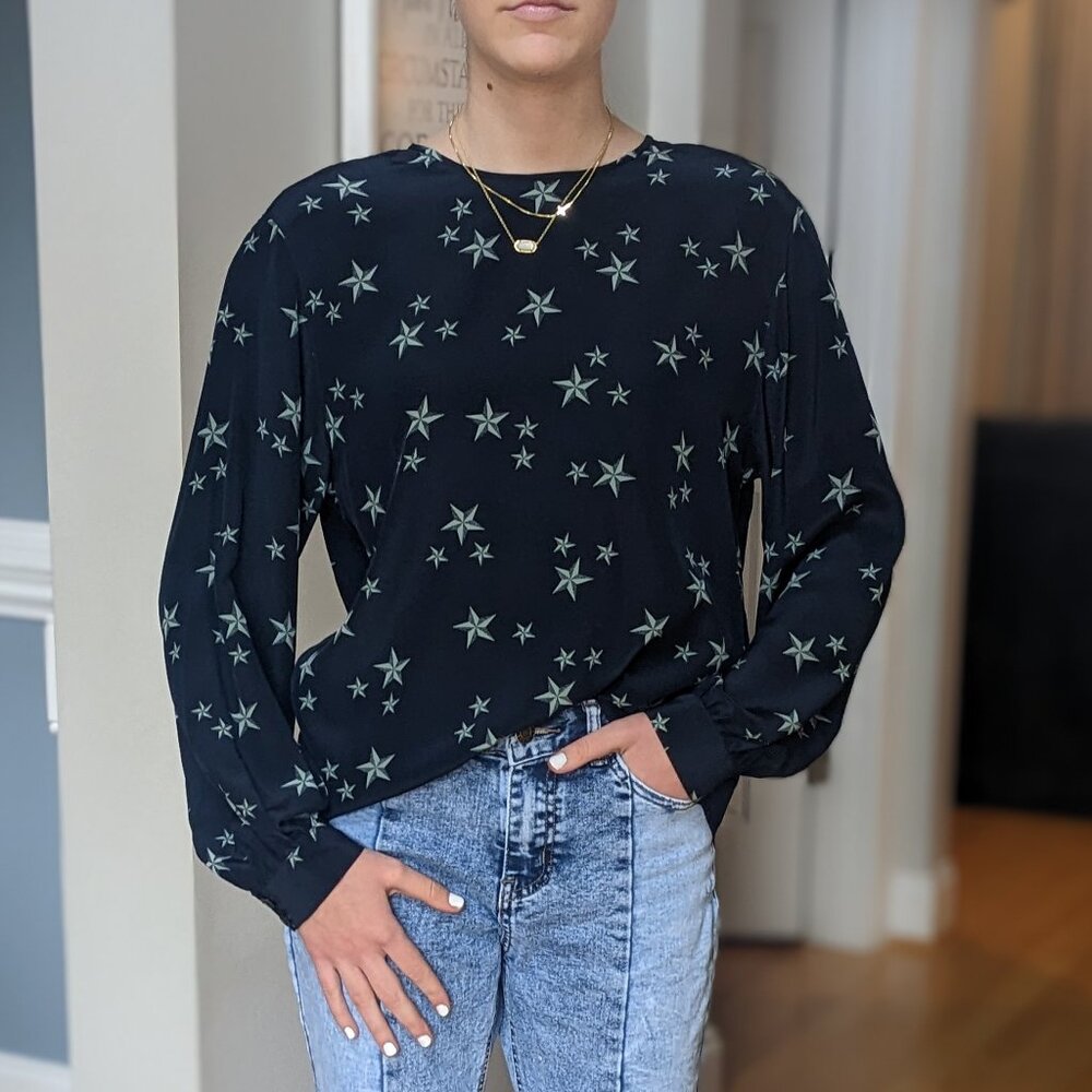 Vintage Liz Claiborne 100 % Silk Star Flowy Blouse
